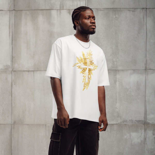 Yeshua – Golden Cross Edition |  Schweres oversized T-Shirt für alle – Bild 6