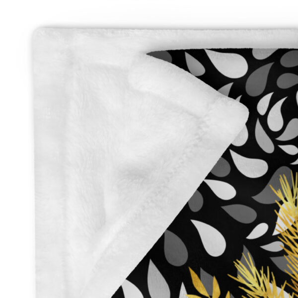 Yeshua – Golden Cross Edition | Kuscheldecke – Bild 16