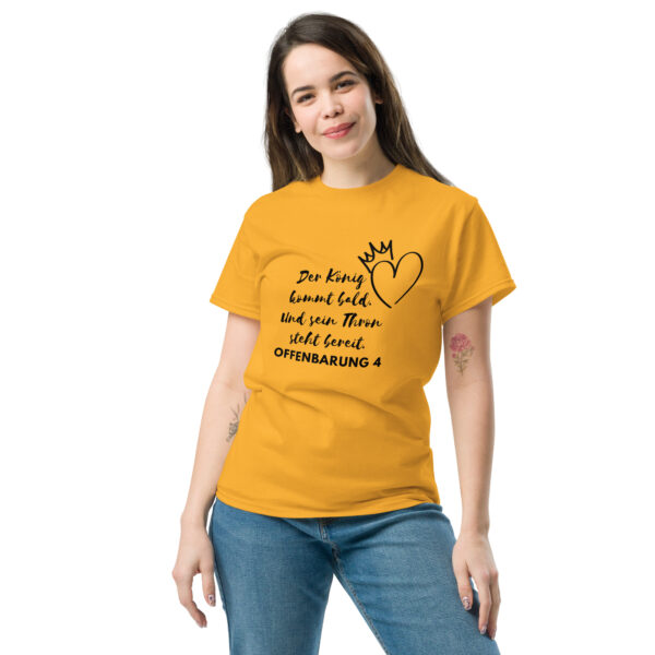 Der König kommt bald mit Motiv | T-Shirt für alle – Bild 4