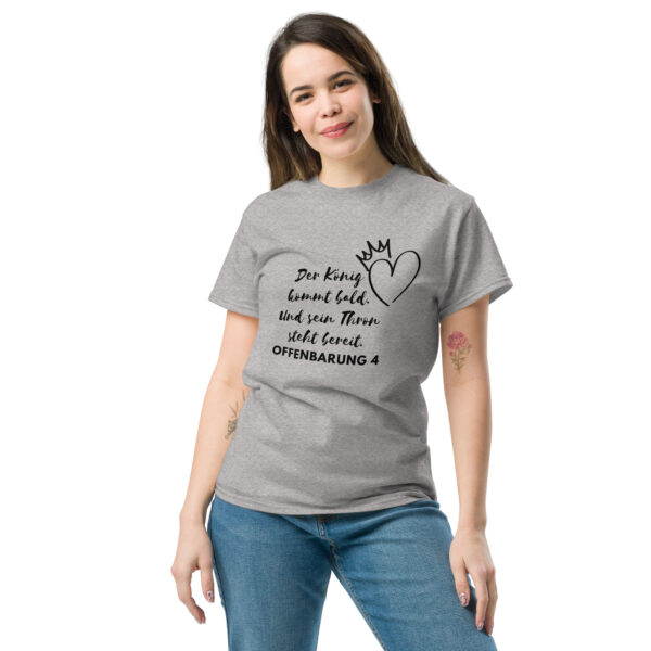 Der König kommt bald mit Motiv | T-Shirt für alle – Bild 5