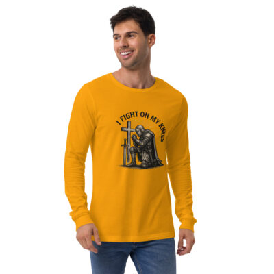 I Fight On My Knees | Langärmeliges -T-Shirt für alle
