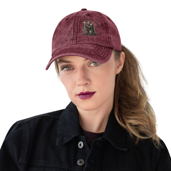 I Fight On My Knees | Vintage Baumwoll Cap – Bild 12