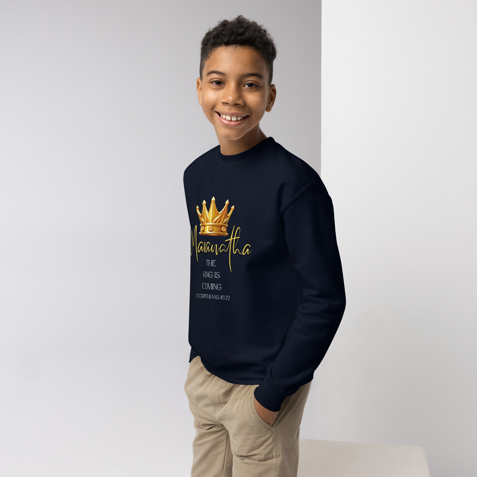 Maranatha The King is Coming – 1 Corinthians 16:22 | Sweatshirt mit Rundhalsausschnitt für Jugendliche – Bild 2